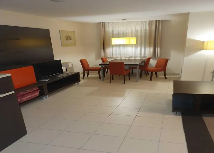 Marina Portoro Family Friendly 5 - Two Bedroom Apatment * Portorož